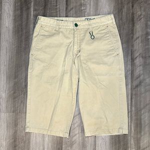 FairWhale Chino Shorts - 32